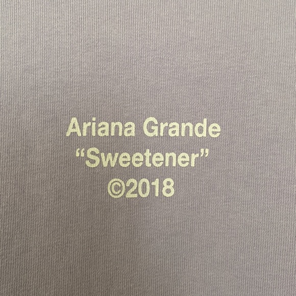 Ariana Grande Lavender sweetener 2018 crewneck sweatshirt - Picture 2 of 4